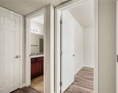 5163 Indian River Drive - Photo Thumbnail 23