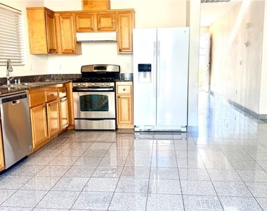 144 Temple Wood Court - Photo Thumbnail 22