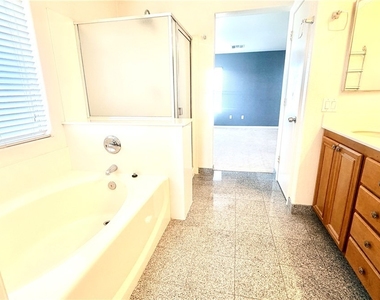 144 Temple Wood Court - Photo Thumbnail 13
