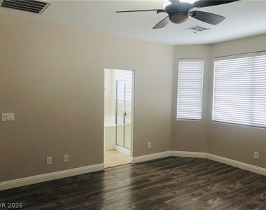 7606 Brambleberry Court - Photo Thumbnail 14