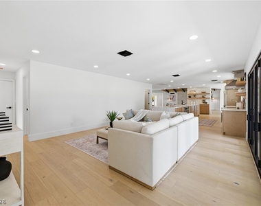 6980 Mira Vista Street - Photo Thumbnail 20