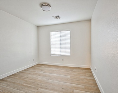 5989 Poplar Tree Street - Photo Thumbnail 15