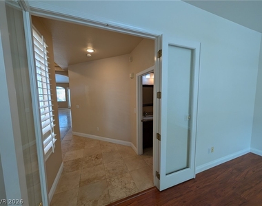 11000 Pine Knolls Court - Photo Thumbnail 13
