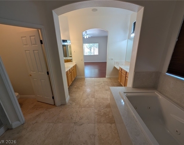 11000 Pine Knolls Court - Photo Thumbnail 33