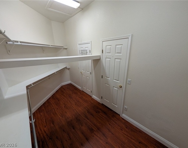 11000 Pine Knolls Court - Photo Thumbnail 32