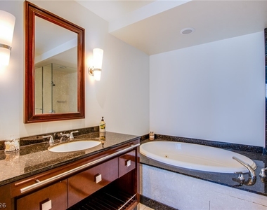 2700 Las Vegas Boulevard - Photo Thumbnail 15