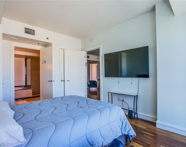 2700 Las Vegas Boulevard - Photo Thumbnail 14