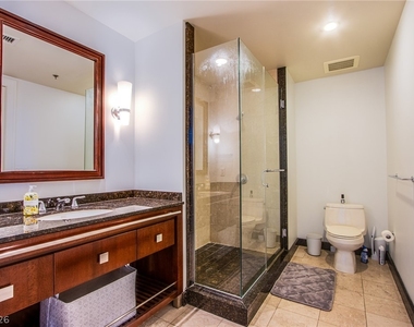 2700 Las Vegas Boulevard - Photo Thumbnail 17