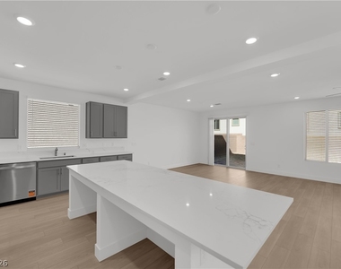 10294 Restless River Street - Photo Thumbnail 9