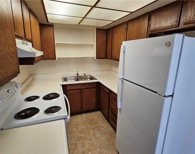 2771 Eldora Circle - Photo Thumbnail 4