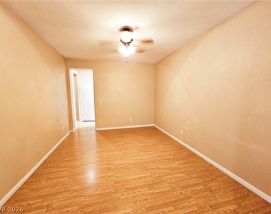 11066 Village Ridge Lane - Photo Thumbnail 5