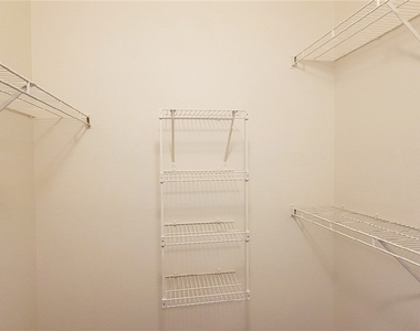 5525 W Flamingo Road - Photo Thumbnail 14
