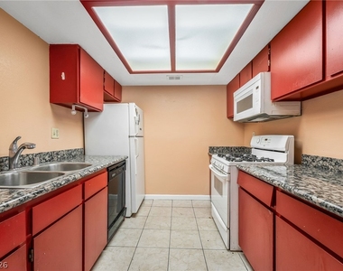 5264 Child Court - Photo Thumbnail 6