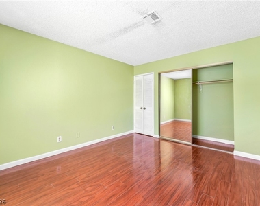 5264 Child Court - Photo Thumbnail 12