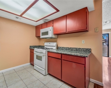 5264 Child Court - Photo Thumbnail 7