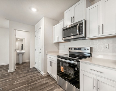 9864 Maple Pass Avenue - Photo Thumbnail 8