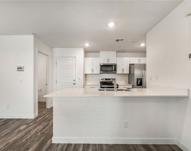 9864 Maple Pass Avenue - Photo Thumbnail 6