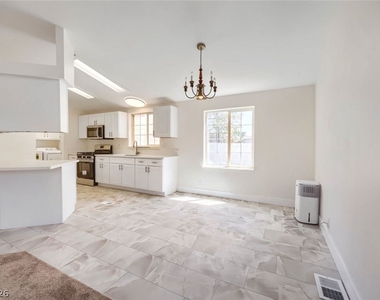 2854 Humboldt Court - Photo Thumbnail 13