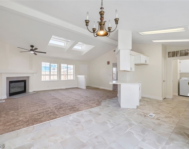 2854 Humboldt Court - Photo Thumbnail 14