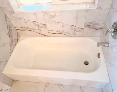 2854 Humboldt Court - Photo Thumbnail 22