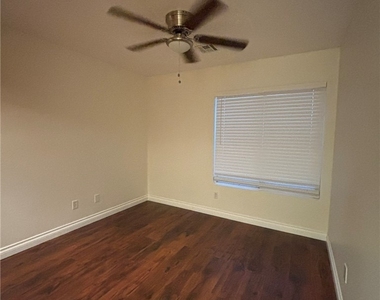 9725 Silver Harvest Court - Photo Thumbnail 7