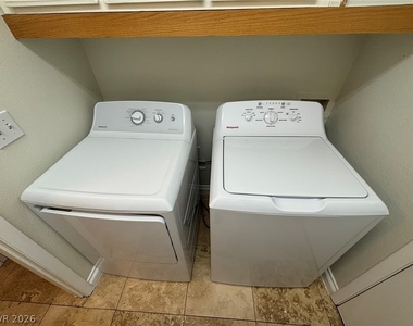 9725 Silver Harvest Court - Photo Thumbnail 9
