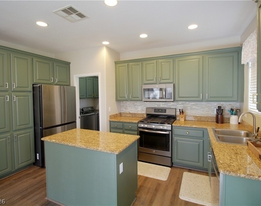 3033 Andretti Lane - Photo Thumbnail 6
