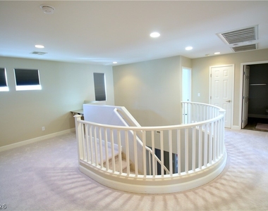 3033 Andretti Lane - Photo Thumbnail 13
