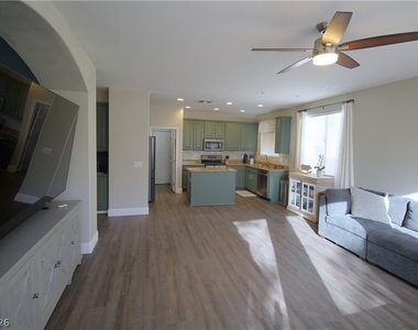 3033 Andretti Lane - Photo Thumbnail 5