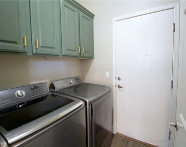 3033 Andretti Lane - Photo Thumbnail 8