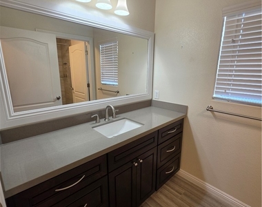 7884 Crownbeard Street - Photo Thumbnail 4