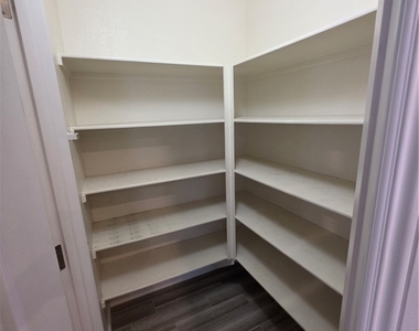 7884 Crownbeard Street - Photo Thumbnail 13