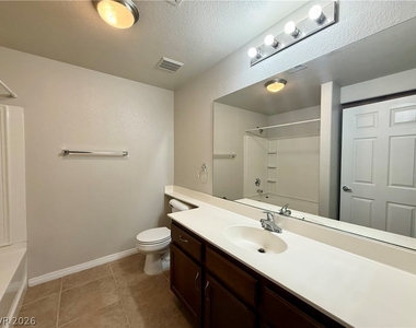 8777 W Maule Avenue - Photo Thumbnail 17