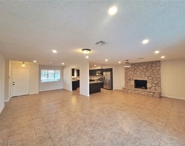 805 E Saint Louis Avenue - Photo Thumbnail 2