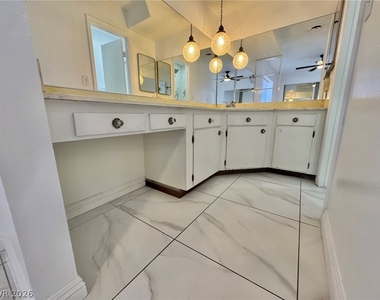4525 Charles Ronald Avenue - Photo Thumbnail 11