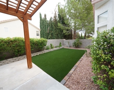 9520 Aspen Glow Drive - Photo Thumbnail 32