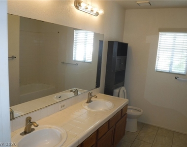 1116 Daytona Lane - Photo Thumbnail 4
