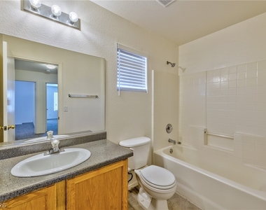 4816 Englewood Avenue - Photo Thumbnail 13
