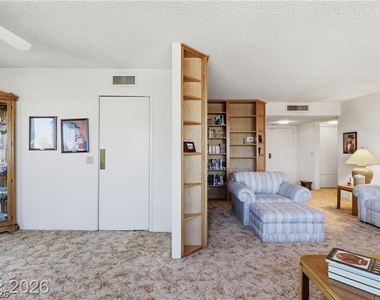 205 E Harmon Avenue - Photo Thumbnail 9