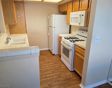 7100 Pirates Cove Road - Photo Thumbnail 3