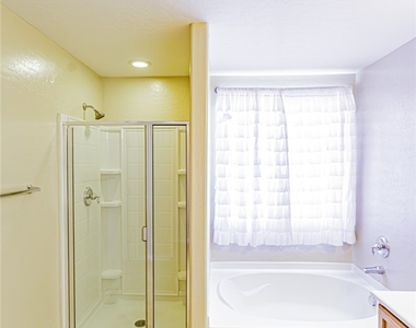 4420 Penguin Avenue - Photo Thumbnail 23