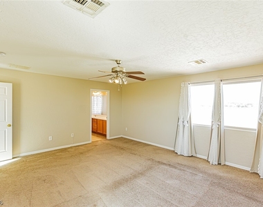 4420 Penguin Avenue - Photo Thumbnail 20