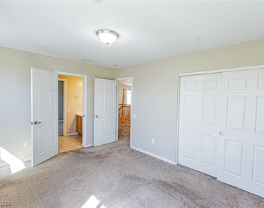 4420 Penguin Avenue - Photo Thumbnail 29
