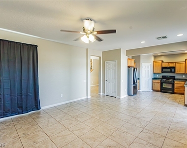 4420 Penguin Avenue - Photo Thumbnail 12