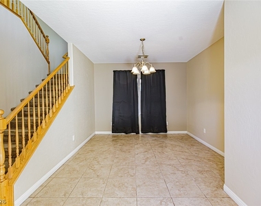 4420 Penguin Avenue - Photo Thumbnail 6
