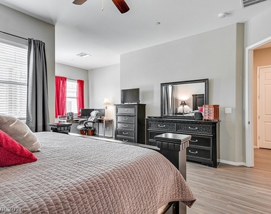 726 Orange Plume Walk - Photo Thumbnail 24