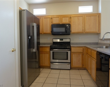5258 Cedar Bridge Court - Photo Thumbnail 6