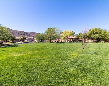 183 White Butte Street - Photo Thumbnail 18