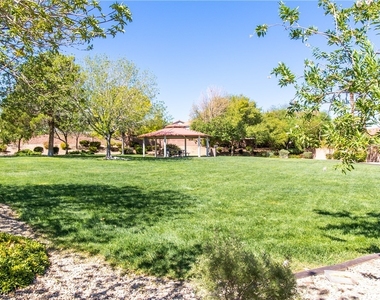 183 White Butte Street - Photo Thumbnail 17