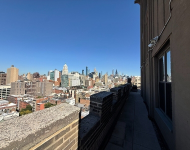 2nd Avenue - Photo Thumbnail 10